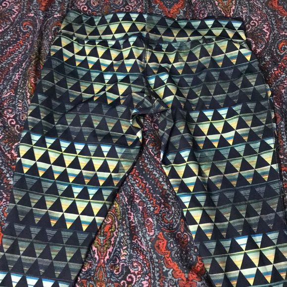 Mossimo Triangle Print Large Leggings - Picture 3 of 3